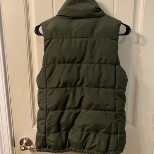 Womens Old Navy Puffer Vest